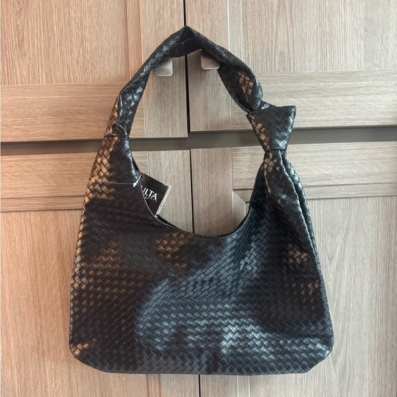 Ulta Beauty Black and Cream Tote Bags - Picture 6 of 7